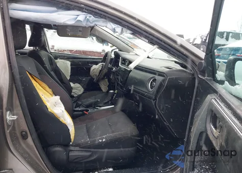 2018 Toyota Corolla Le z USA, uszkodzony, nr VIN 2T1BURHE9JC123563